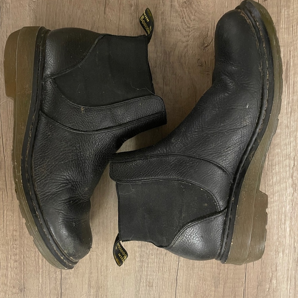 Black Pamela Chelsea Dr Martens